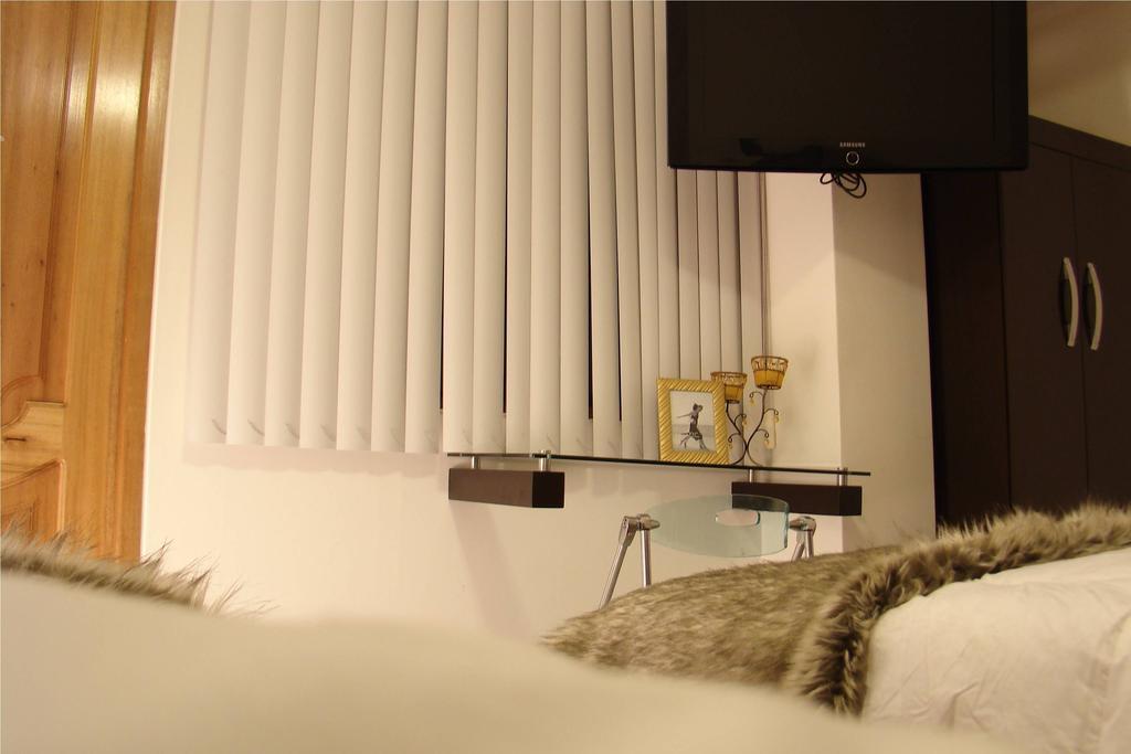 Hostal Media Luna Trujillo Eksteriør billede